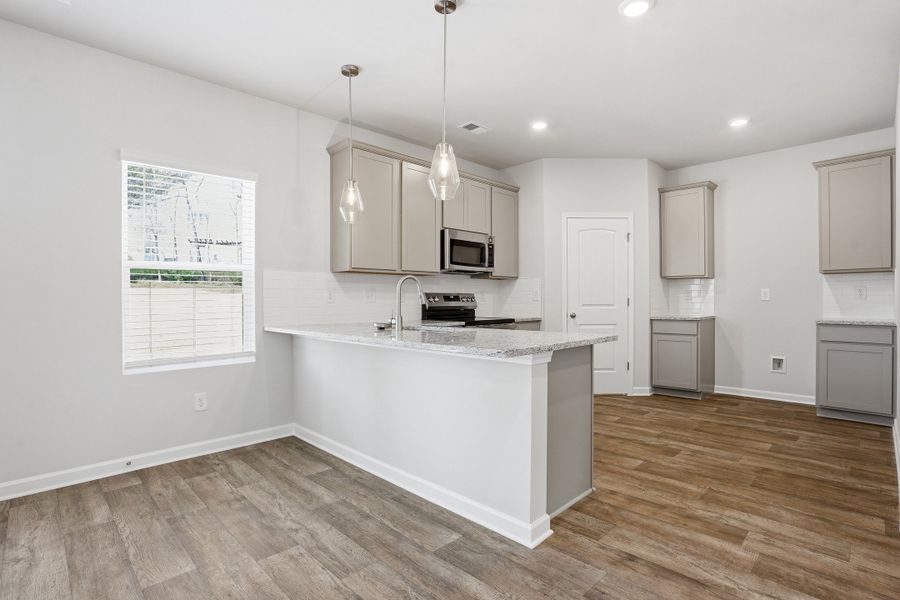 New Home in Covington, GA.  - Slide 10