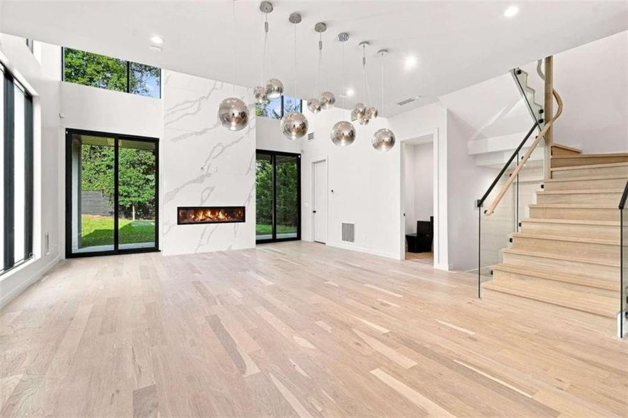 Spacious, unfurnished interior of a new home in , Atlanta (Image 29).
