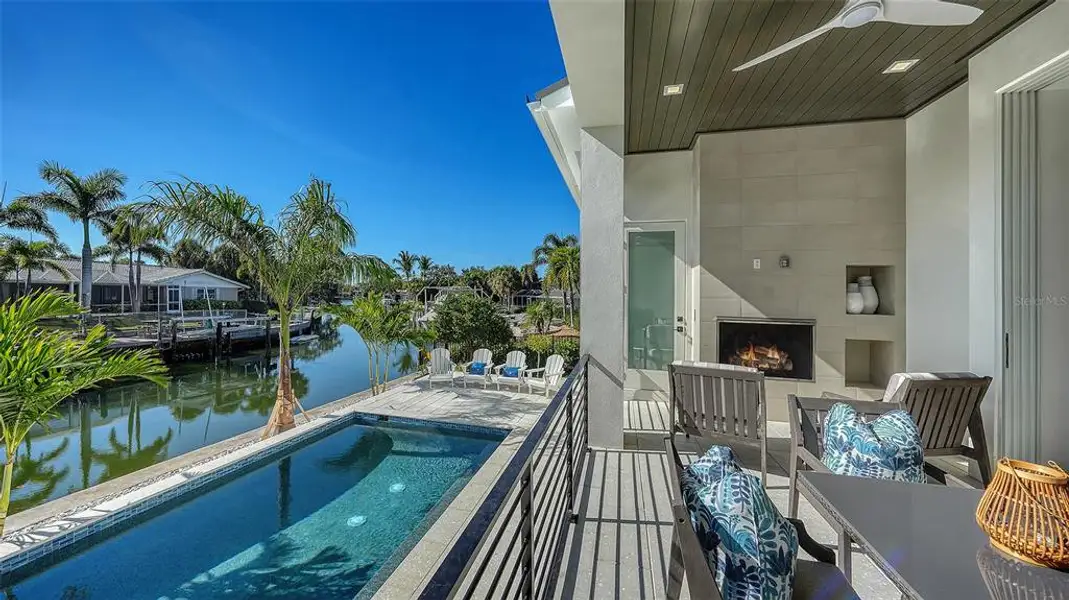 Exterior details and patio area of a home in , Sarasota (Image 25).