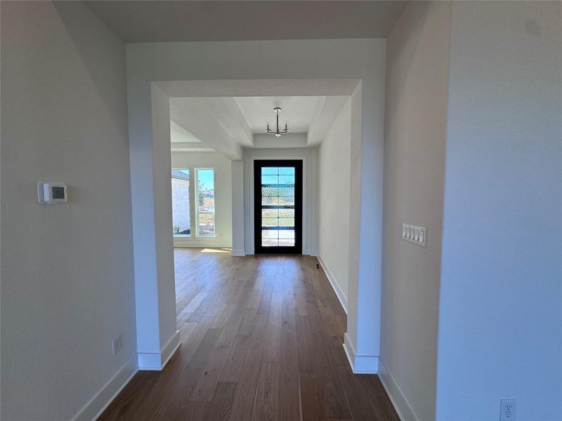 Spacious, unfurnished interior of a new home in ClearWater Ranch, Liberty Hill (Image 15).