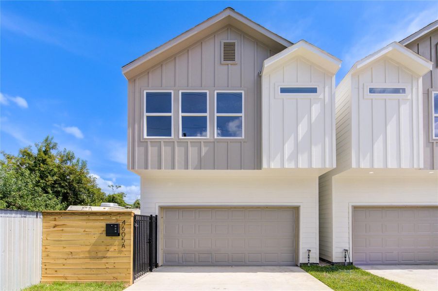 Front exterior of a new home in , Houston, TX, highlighting curb appeal (Image 15).