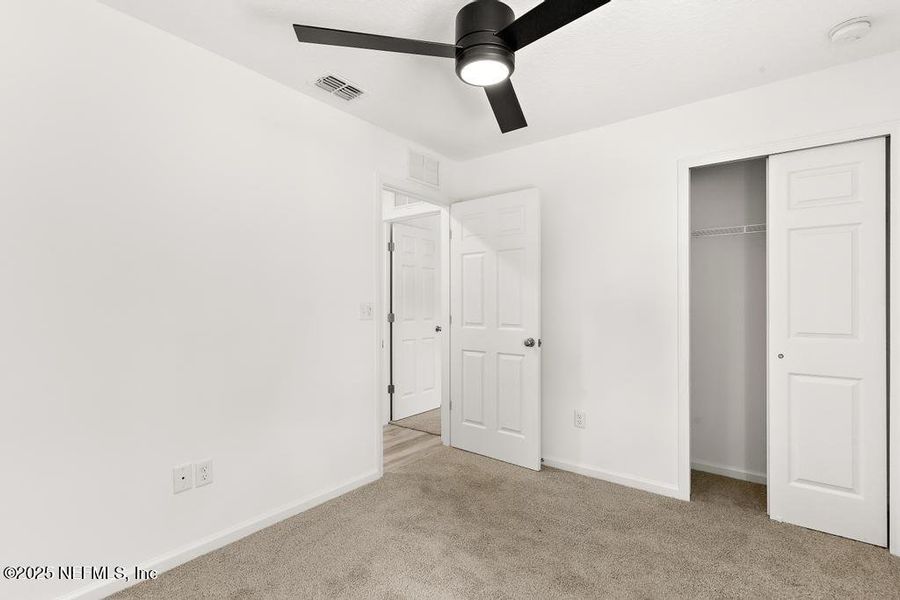 Spacious, unfurnished interior of a new home in , Jacksonville (Image 38).