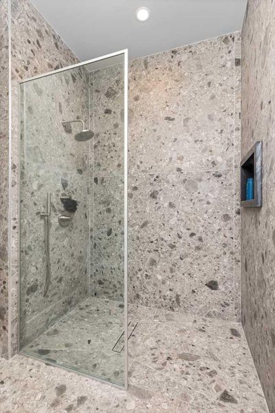 Image 28 of a home in .