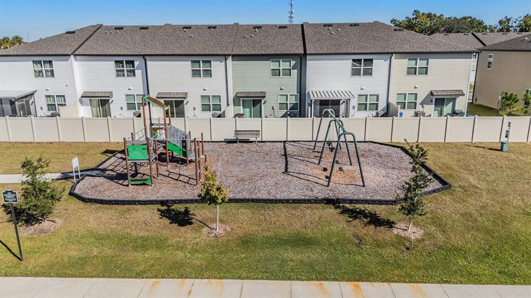 Community amenities in Dug Creek, Gibsonton (Image 29). Community amenities in Dug Creek, Gibsonton (Image 29).