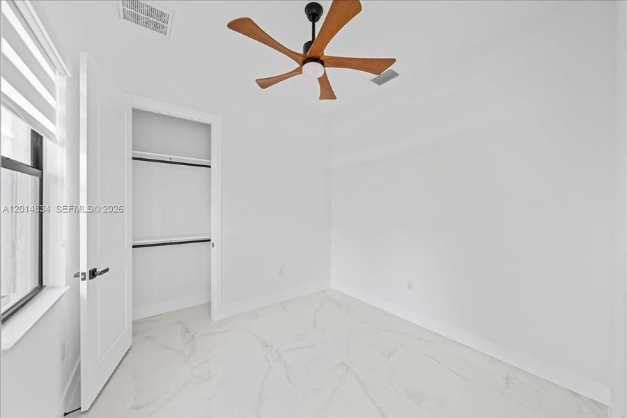 Spacious, unfurnished interior of a new home in , Lehigh Acres (Image 43).