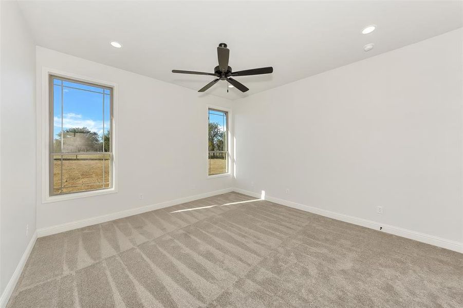 Spacious, unfurnished interior of a new home in , Mineral Wells (Image 20).