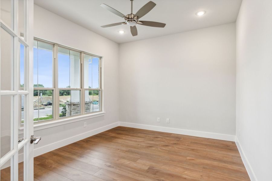 Spacious, unfurnished interior of a new home in Painted Tree Lakeside, McKinney (Image 15). Spacious, unfurnished interior of a new home in Painted Tree Lakeside, McKinney (Image 15).