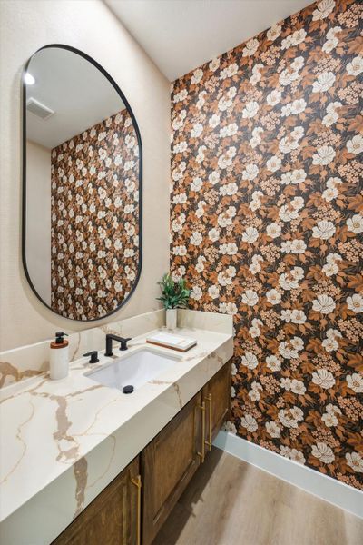 Downstairs Half bath off the livingroom. Downstairs Half bath off the livingroom.