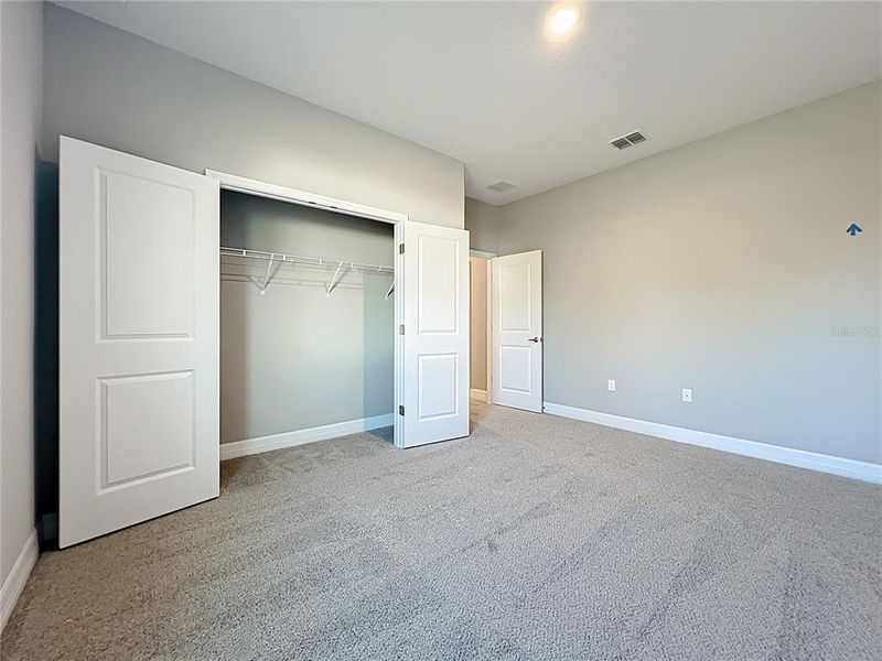 Spacious, unfurnished interior of a new home in , Ocala (Image 24).