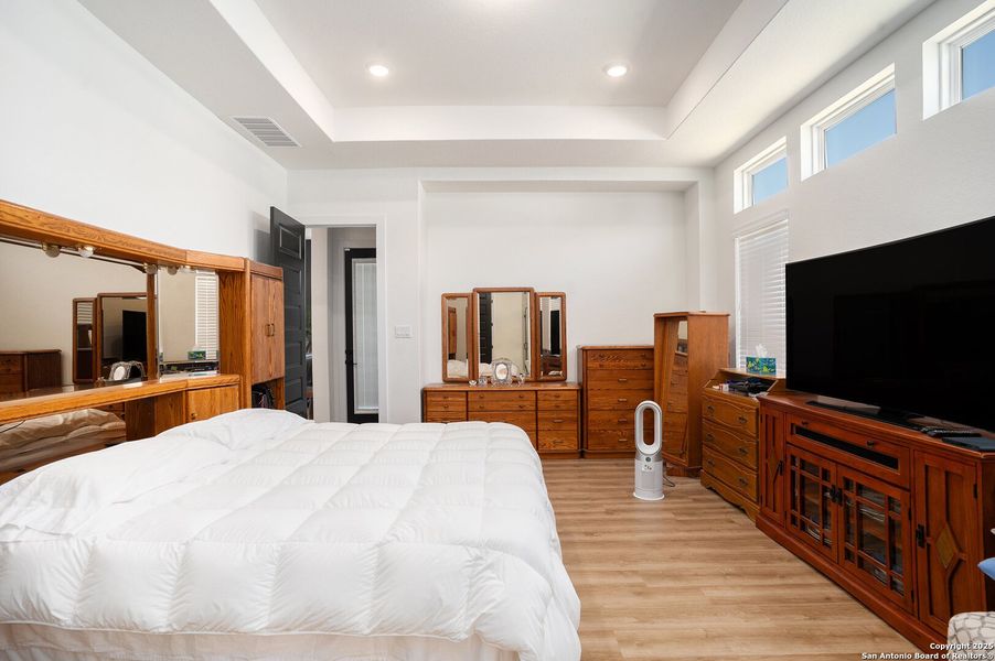 Furnished interior view inside a new home in Mesa Western, Cibolo (Image 7).