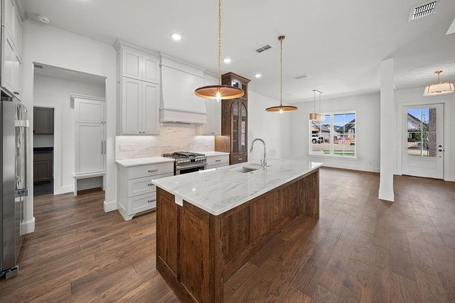 Furnished interior view inside a new home in , Tyler (Image 14).