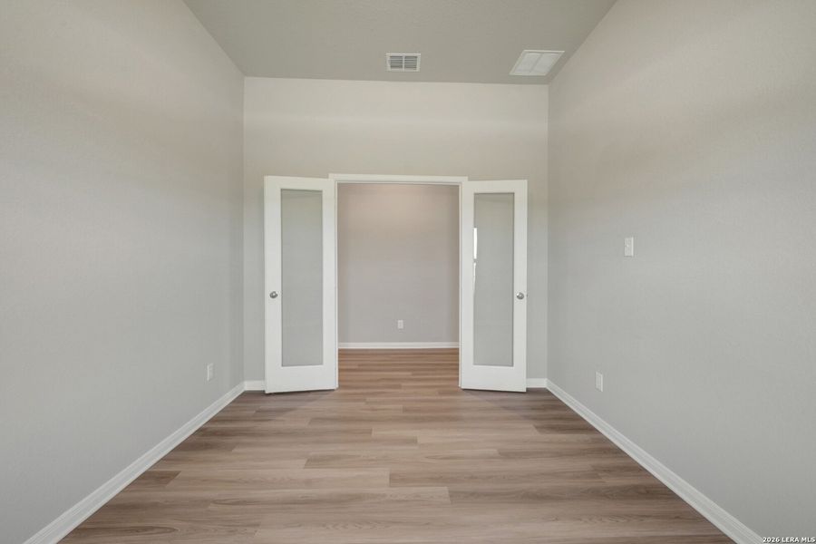 Spacious, unfurnished interior of a new home in Greenspoint Heights, Seguin (Image 22).
