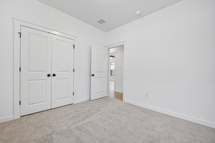 Spacious, unfurnished interior of a new home in Mostyn Springs, Magnolia (Image 30).