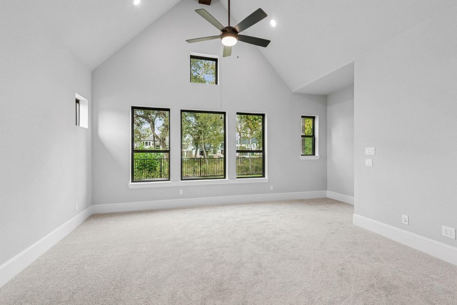 Spacious, unfurnished interior of a new home in Sienna 65' Homesites, Missouri City (Image 30).