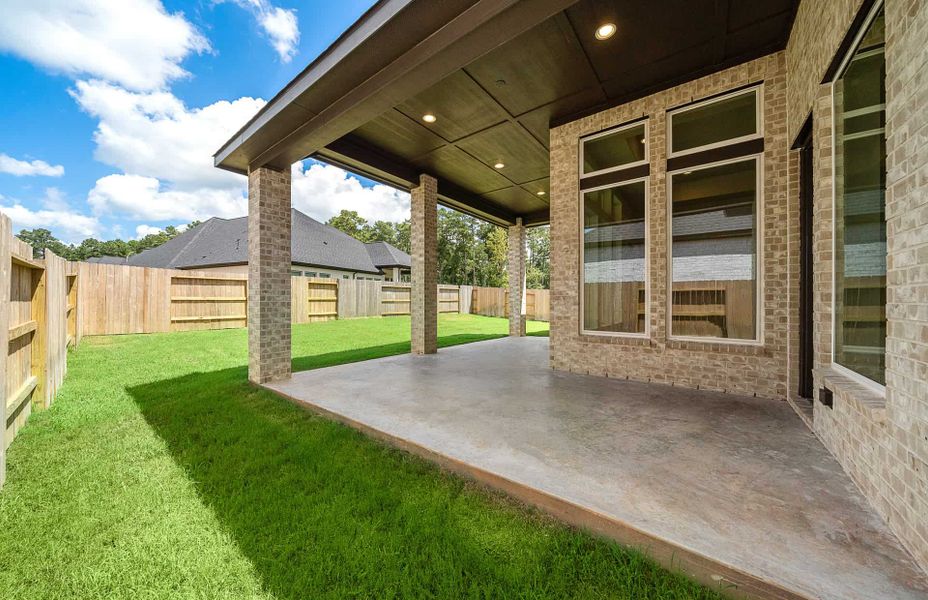 Representative exterior details of a home built from the 3070AU by Ravenna Homes in Audubon 60′, Magnolia (Image 4).