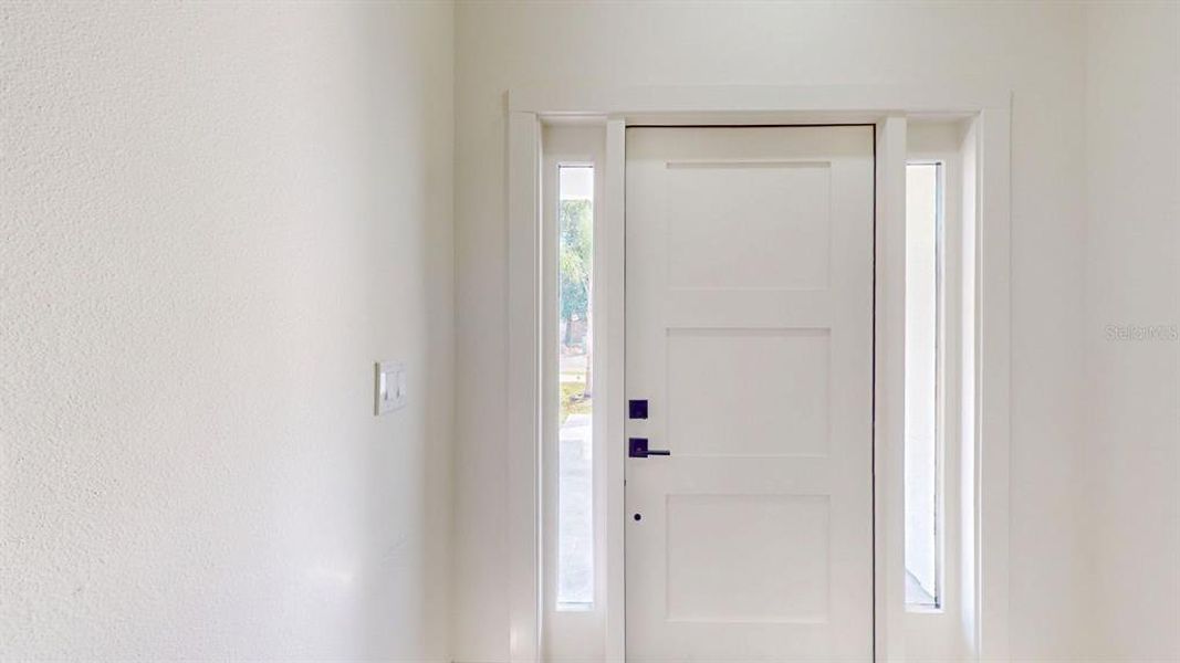 Spacious, unfurnished interior of a new home in , Tampa (Image 54).