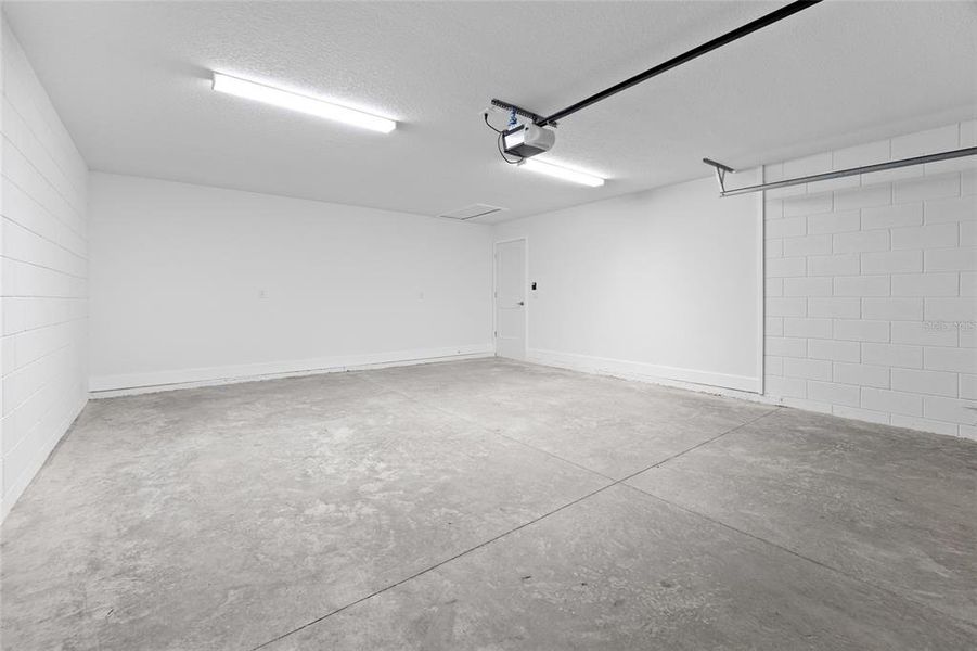 Spacious, unfurnished interior of a new home in , Ocala (Image 44). Spacious, unfurnished interior of a new home in , Ocala (Image 44).