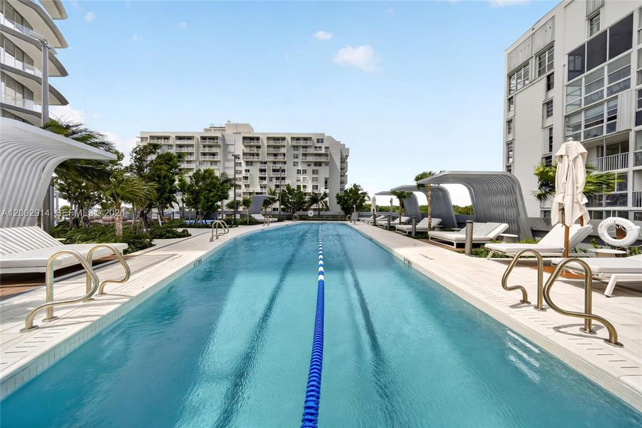 Condo located in Miami, FL showcasing its design and architecture (Image 34).