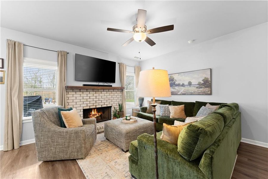 Furnished interior view inside a new home in , Jefferson (Image 36).