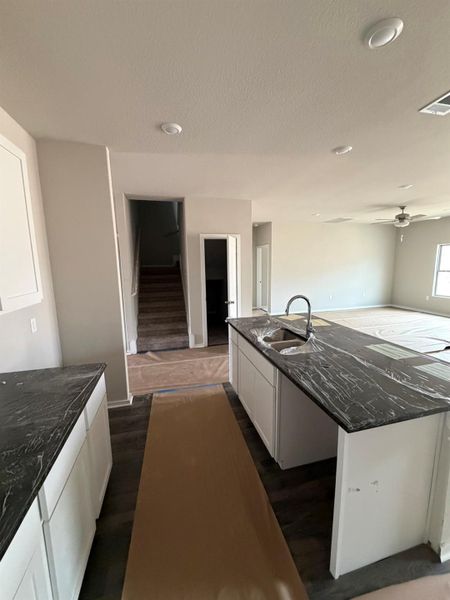 Beautiful finishes in Light & Bright Kitchen Beautiful finishes in Light & Bright Kitchen