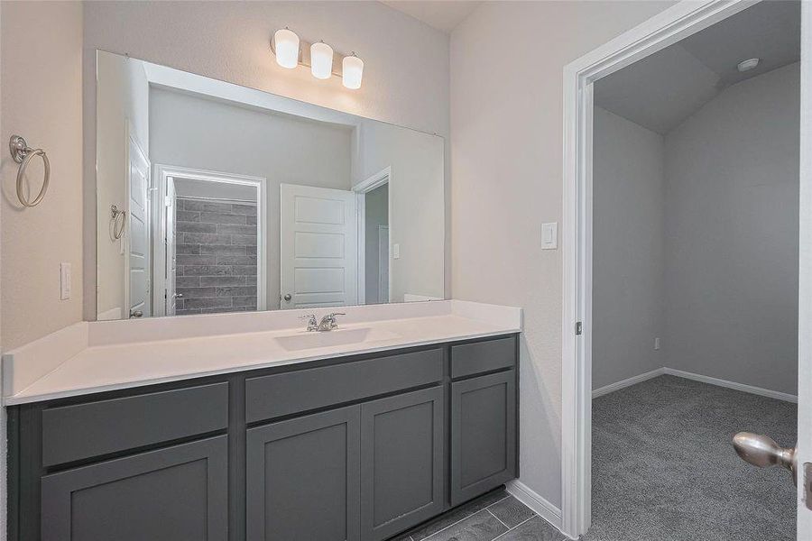 Furnished interior view inside a new home in River Ranch, Dayton (Image 11).