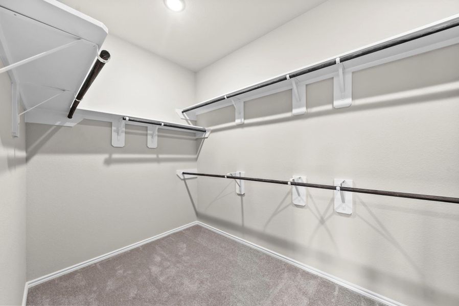 Spacious, unfurnished interior of a new home in The Trails, New Caney (Image 10).