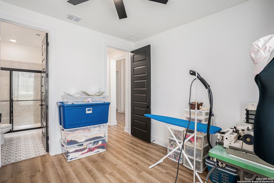 Furnished interior view inside a new home in Mesa Western, Cibolo (Image 11).