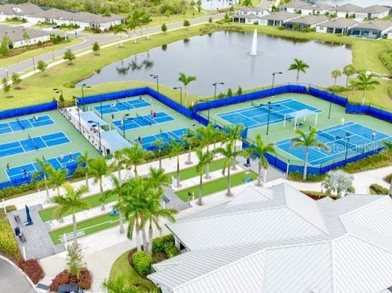 Community amenities in Del Webb BayView, Parrish (Image 45).