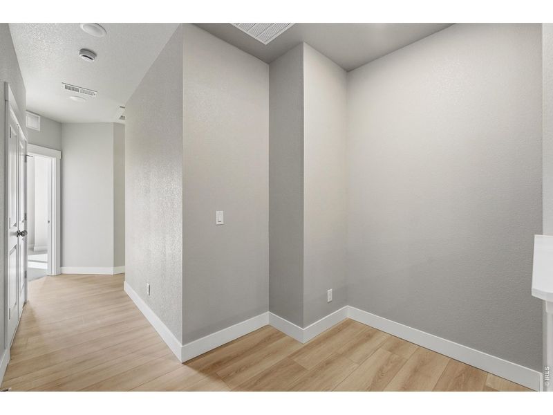 Spacious, unfurnished interior of a new home in , Timnath (Image 19). Spacious, unfurnished interior of a new home in , Timnath (Image 19).