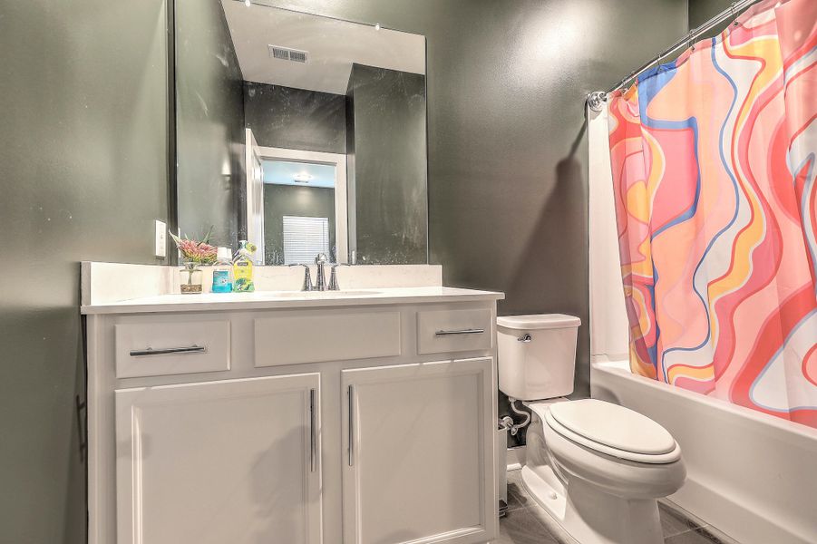 Furnished interior view inside a new home in , Hanahan (Image 28). Furnished interior view inside a new home in , Hanahan (Image 28).