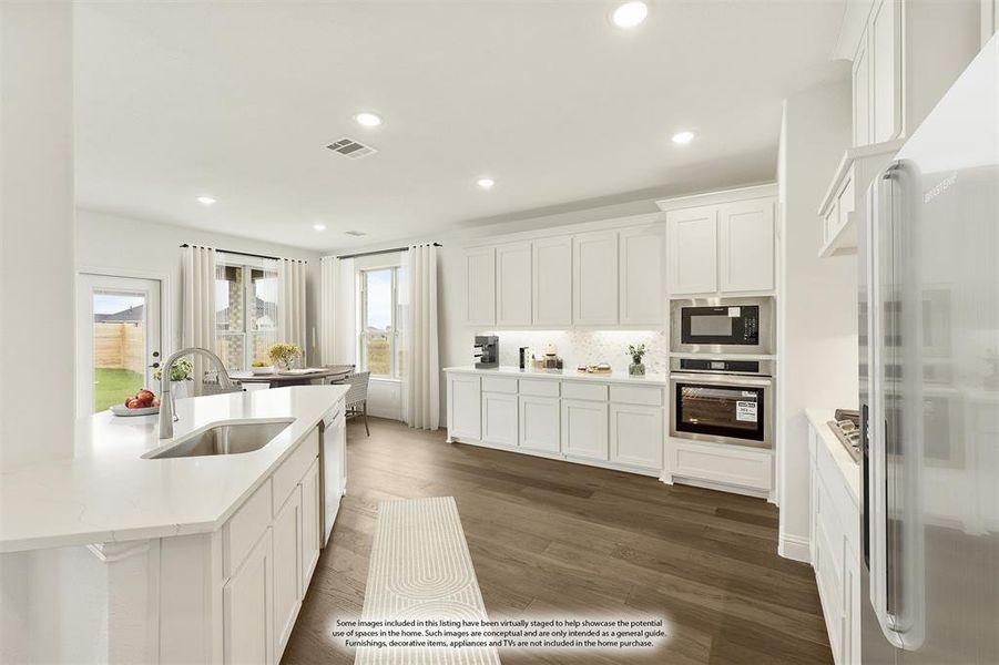 Furnished interior view inside a new home in Painted Tree Woodland District 50, McKinney (Image 14). Furnished interior view inside a new home in Painted Tree Woodland District 50, McKinney (Image 14).