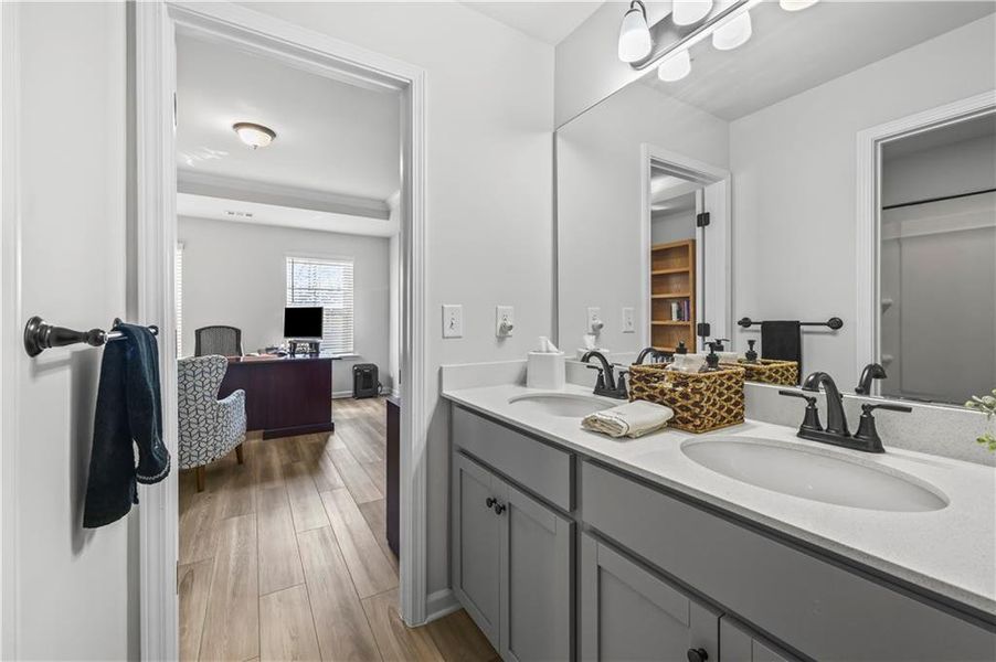 Furnished interior view inside a new home in , Atlanta (Image 47).