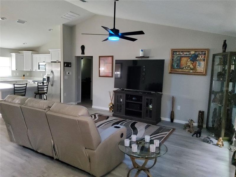 Furnished interior view inside a new home in , Ocklawaha (Image 15).
