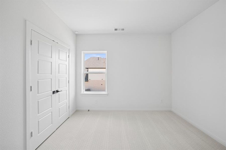 Spacious, unfurnished interior of a new home in Pecan Square - Gardens, Northlake (Image 23). Spacious, unfurnished interior of a new home in Pecan Square - Gardens, Northlake (Image 23).