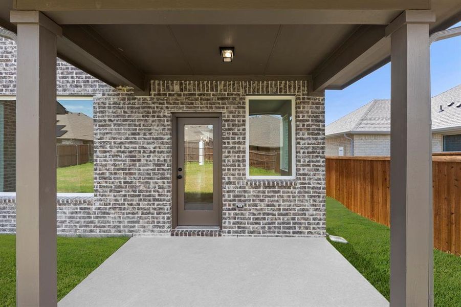 25. 1819 Bachman - Patio