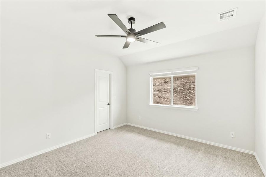 Spacious, unfurnished interior of a new home in Liberty, Melissa (Image 36).
