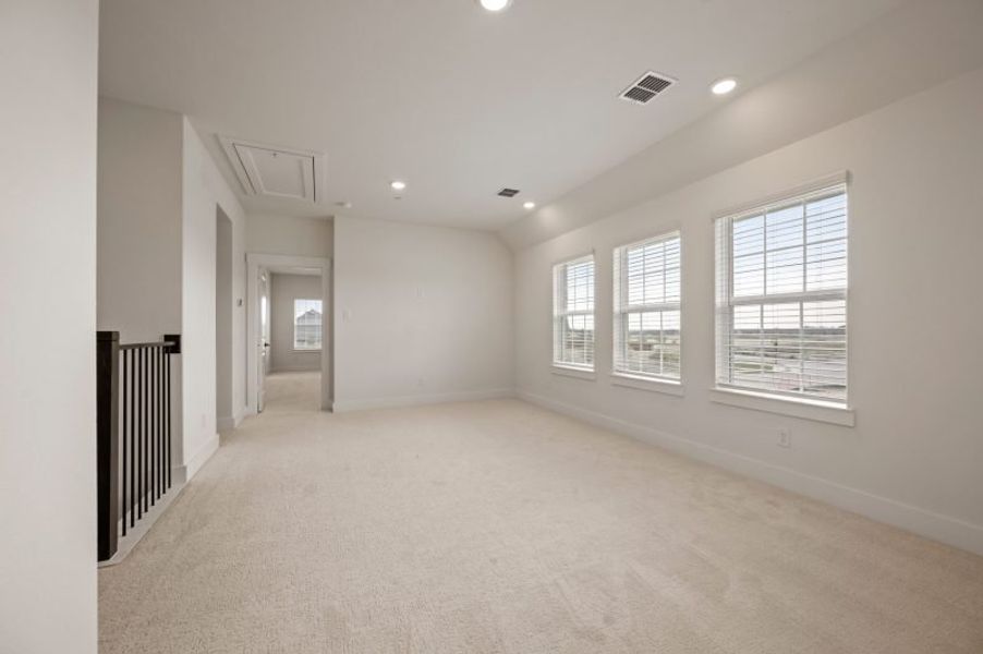 Spacious, unfurnished interior of a new home in Trinity Falls, McKinney (Image 20). Spacious, unfurnished interior of a new home in Trinity Falls, McKinney (Image 20).