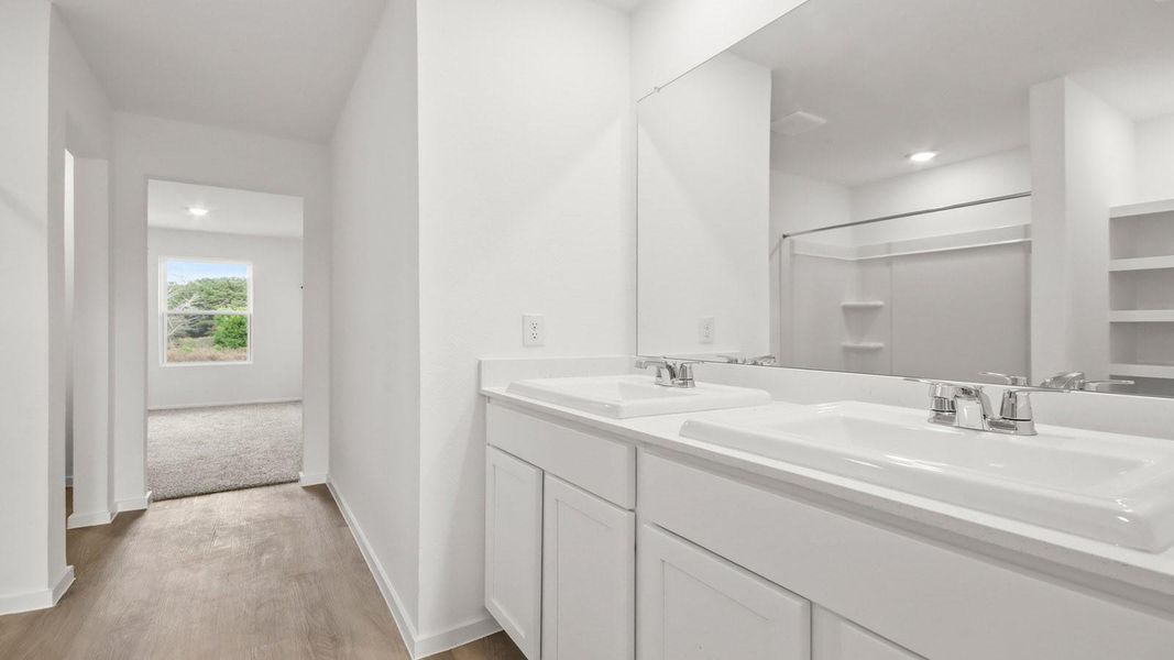 Furnished interior view inside a new home in Lake Conroe Cove, Willis (Image 5).