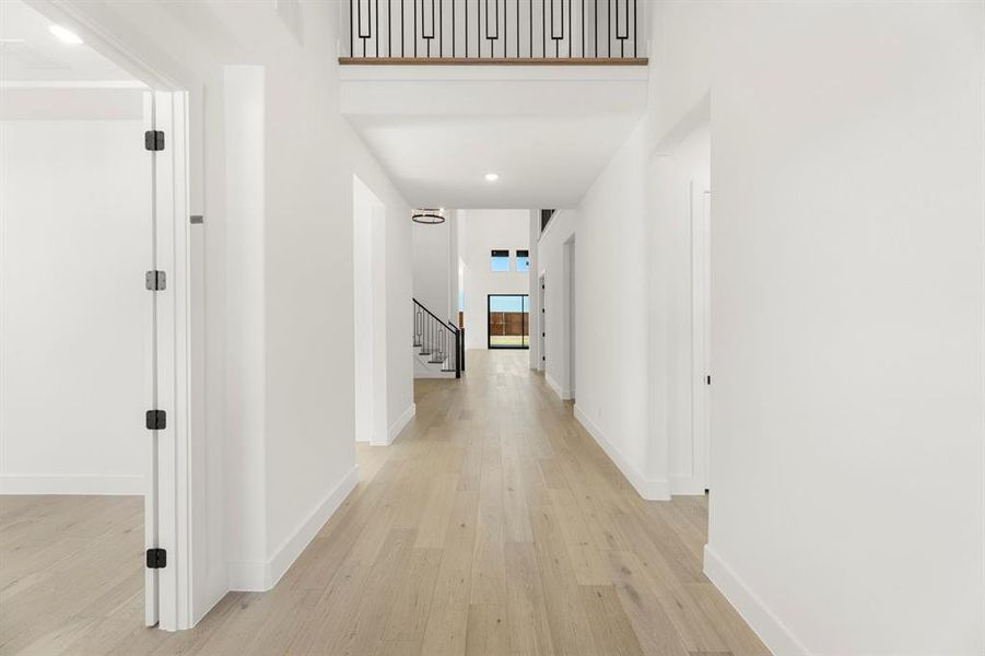 09. 610 Apogee - Entry (2)