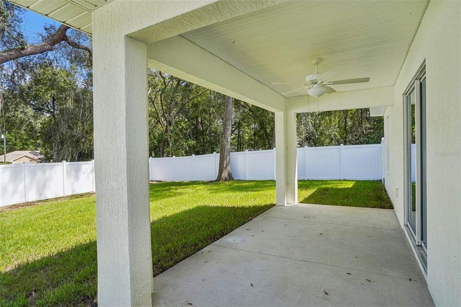 Exterior details and patio area of a home in , Citrus Springs (Image 26).