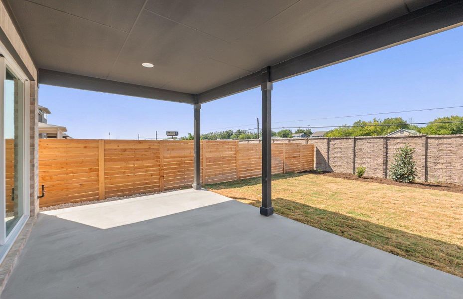 Exterior details and patio area of a home in Horizon Lake, Leander (Image 3). Exterior details and patio area of a home in Horizon Lake, Leander (Image 3).