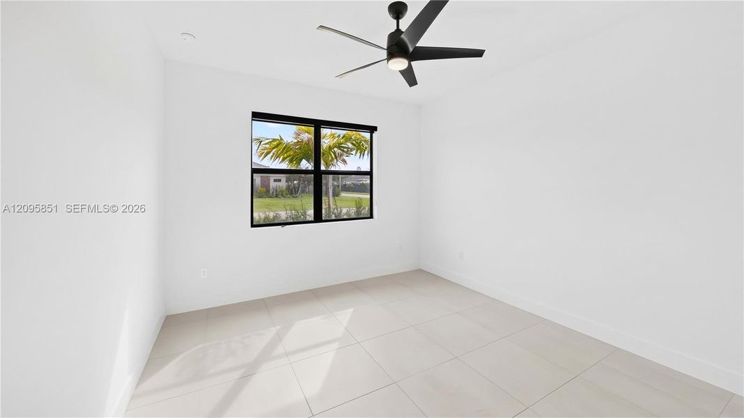 Spacious, unfurnished interior of a new home in , Homestead (Image 20).