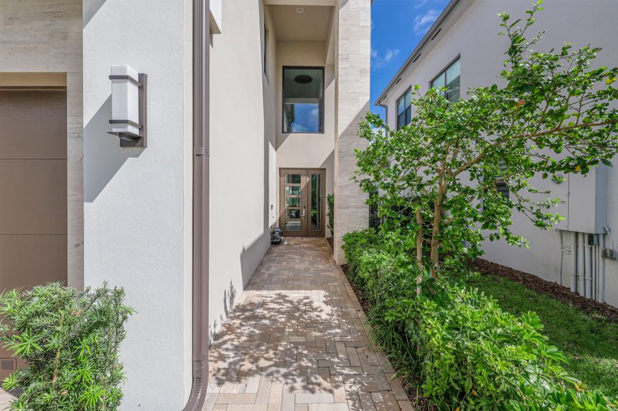 8283 Royal County Down Rd-4