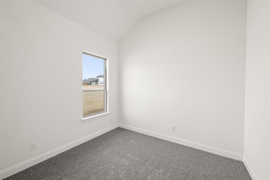 9_328 Alina- Bedroom-2