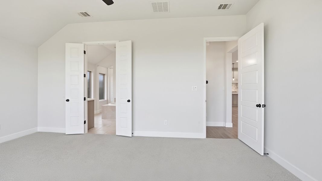 Spacious, unfurnished interior of a new home in Meraki, Forney (Image 22).