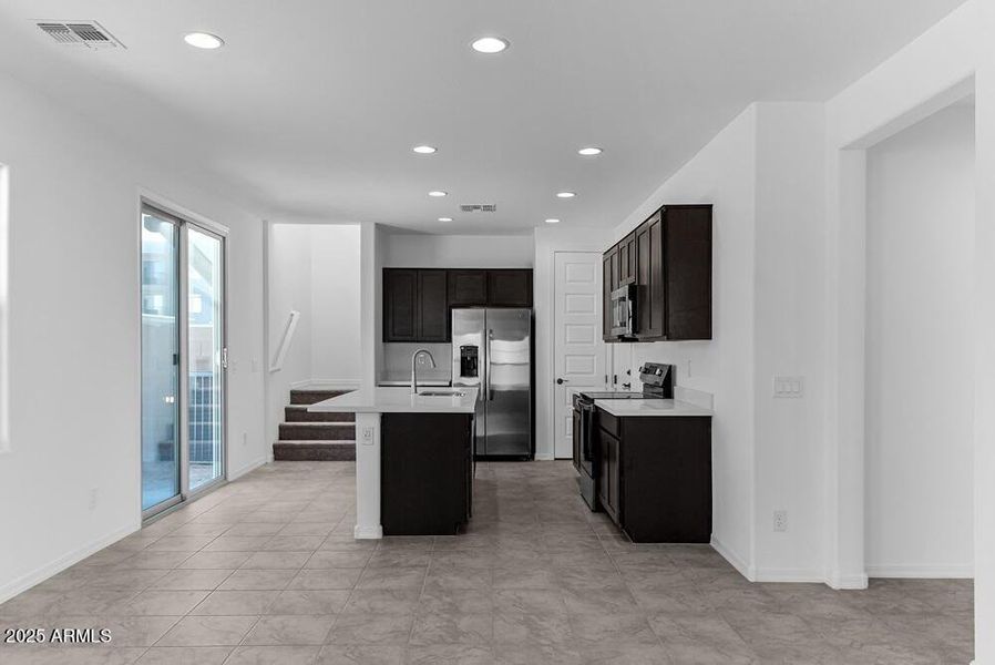 3817 S Tulip - Ready Now