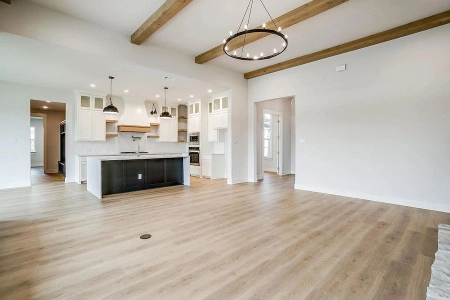 Representative unfurnished interior of a home built from the The Nathan by Elmwood Custom Homes in Ranch at Stone Hill, Waxahachie (Image 33).