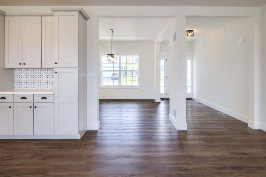 Dining Room & Foyer