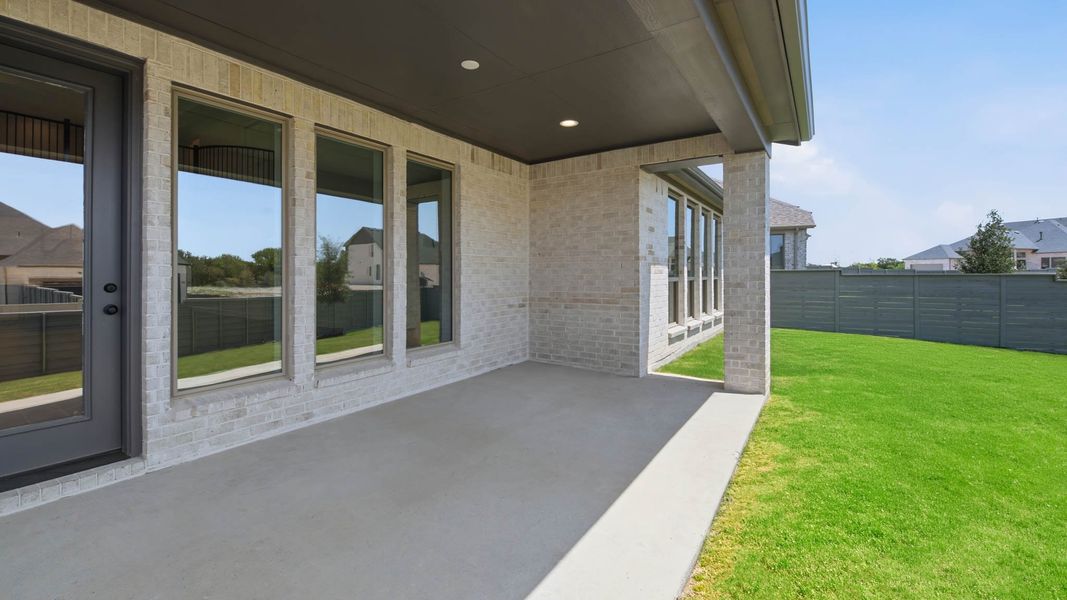 Exterior details and patio area of a home in Ramble, Celina (Image 3).
