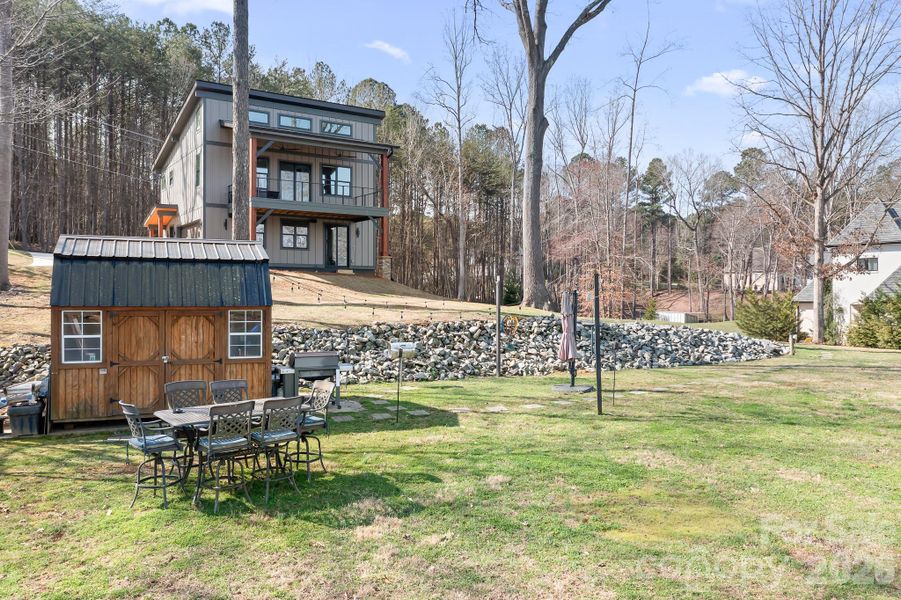 Community amenities in , Denver (Image 25).